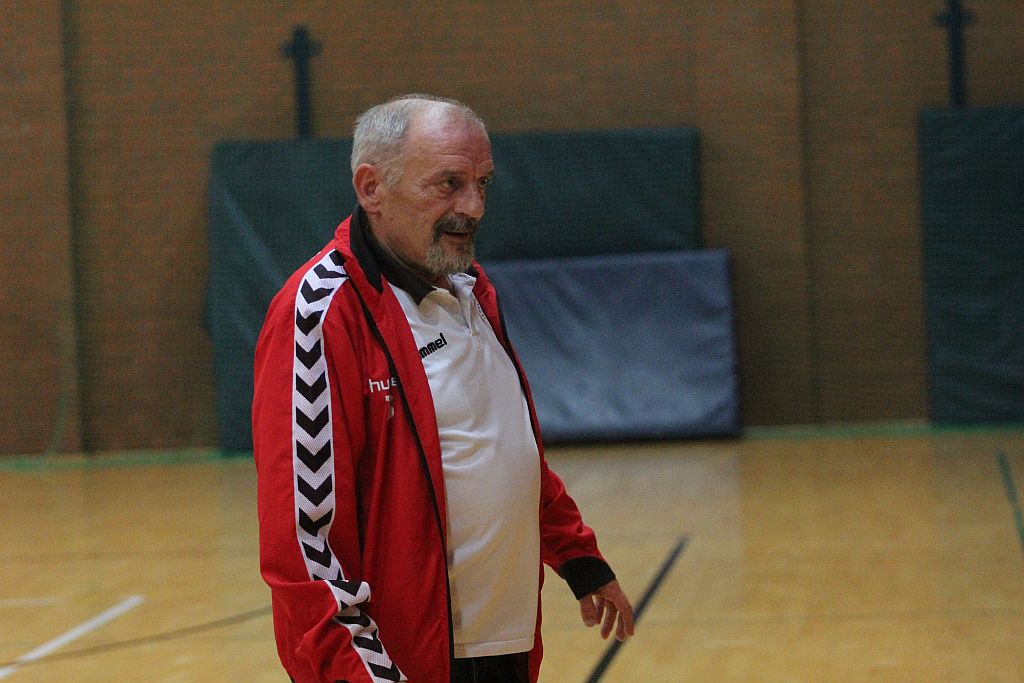 Siódemka wygrywa na inaugurację