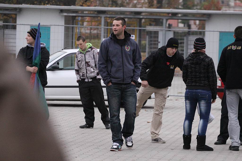 Piłkarze i kibice zapraszali na derby