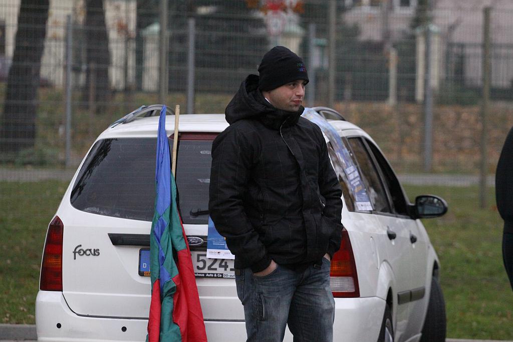 Piłkarze i kibice zapraszali na derby