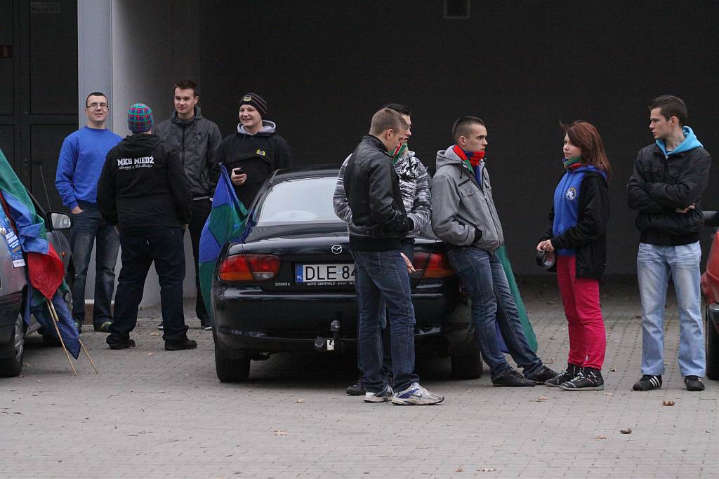 Piłkarze i kibice zapraszali na derby