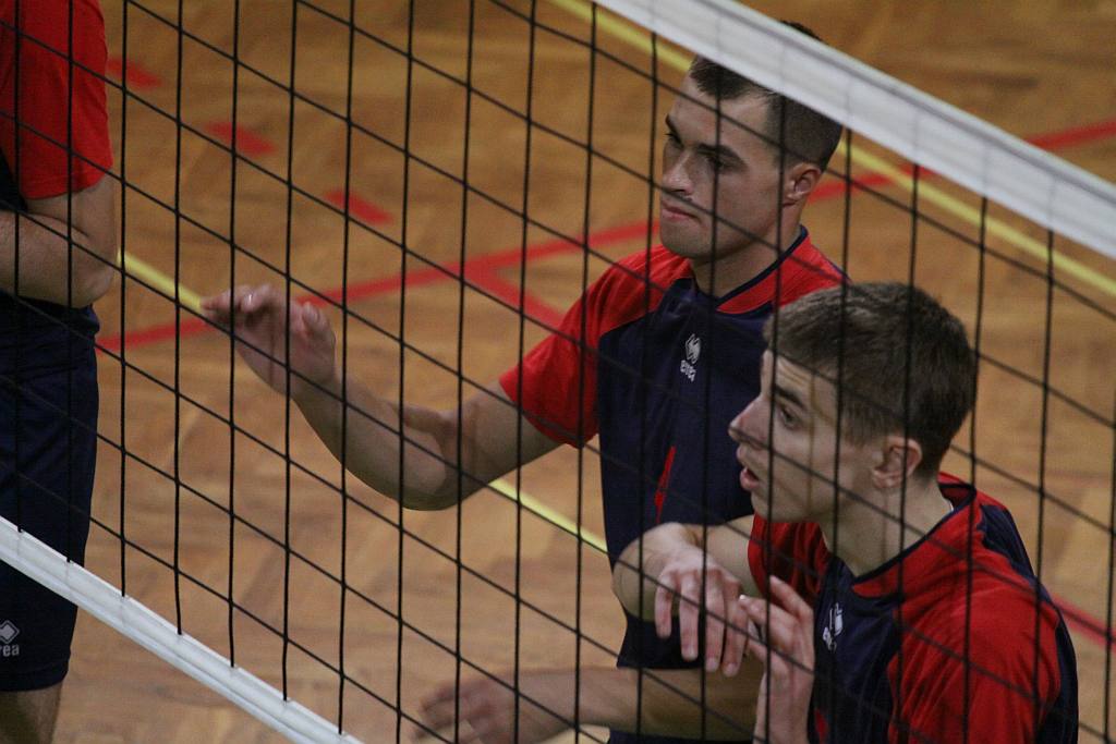 IKAR Legnica - KS KUS-KUS 3:1