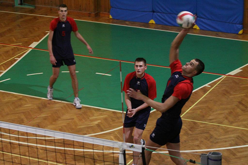 IKAR Legnica - KS KUS-KUS 3:1