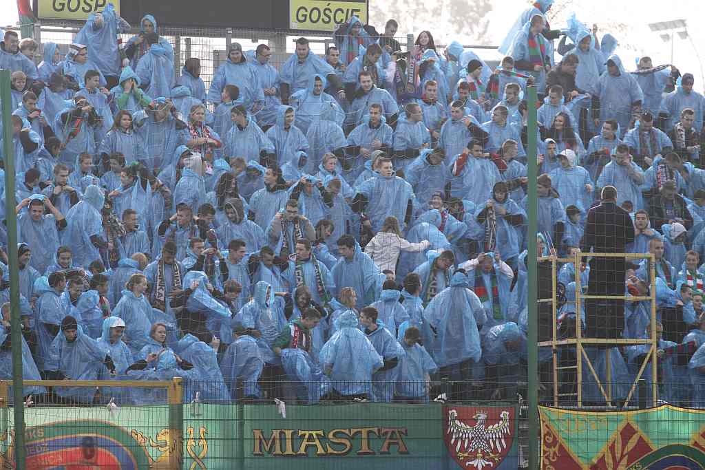 Derby na remis cz2 - kibice