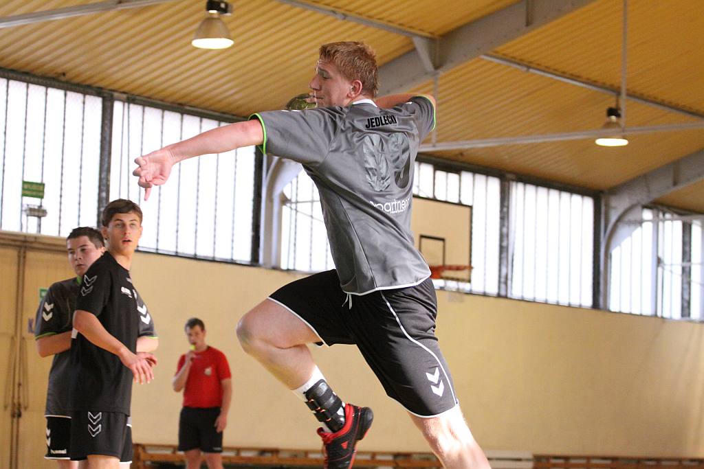 UKS Dziewiątka - Oborniki Śląskie