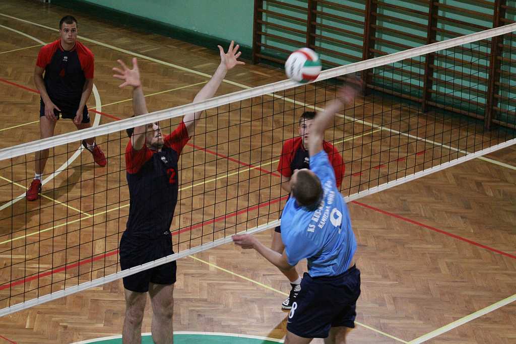 IKAR Legnica - KS KUS-KUS 3:1