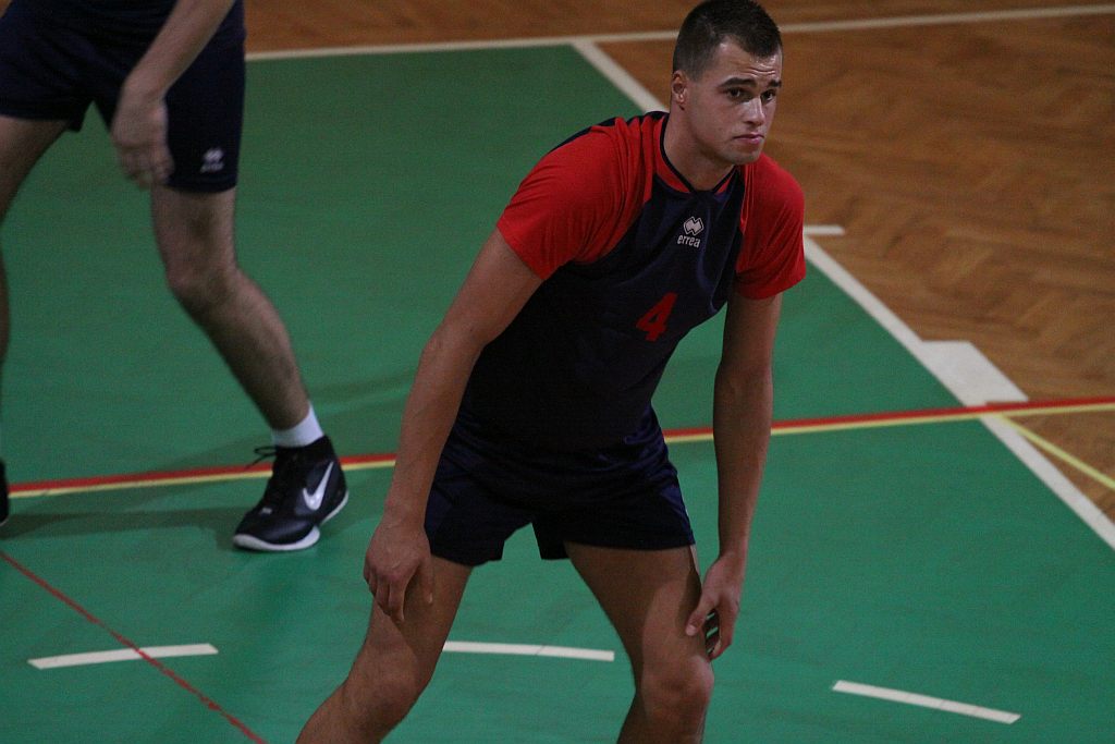 IKAR Legnica - KS KUS-KUS 3:1