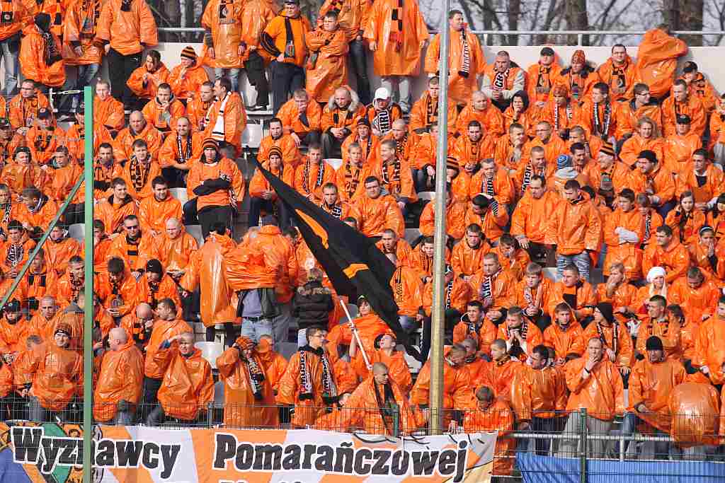 Derby na remis cz2 - kibice