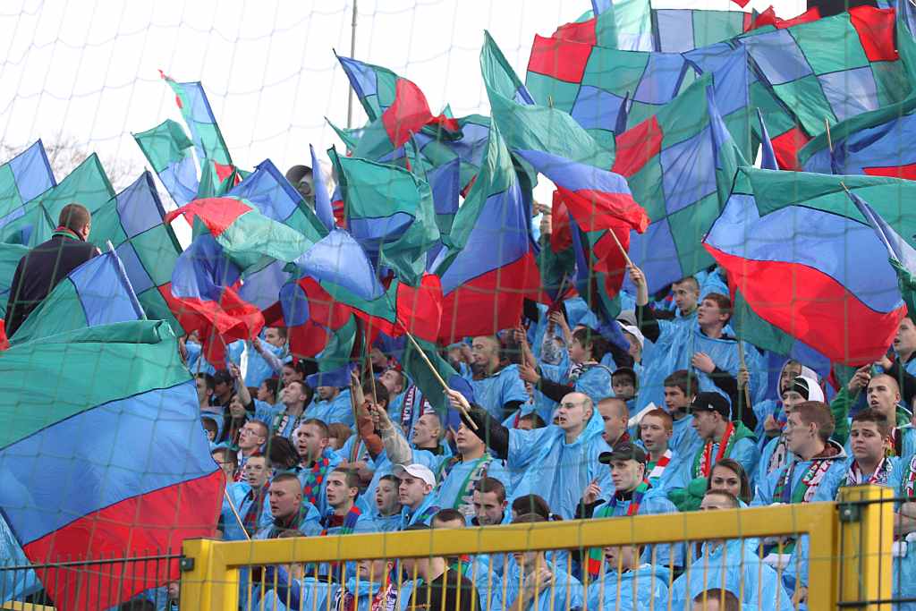 Derby na remis cz2 - kibice