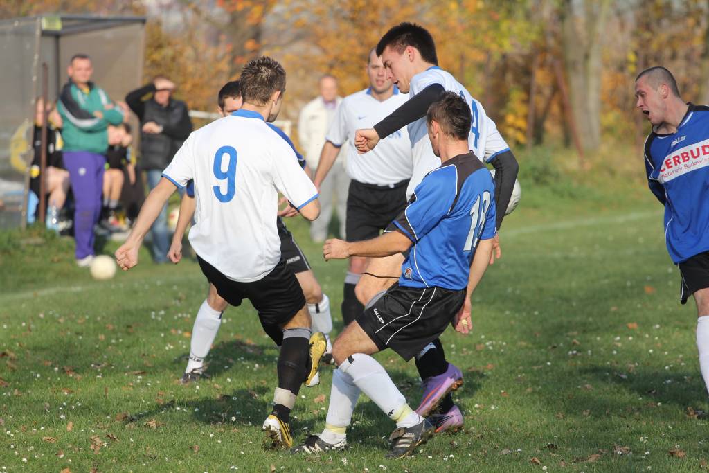 Błękitni - Stal 0:3