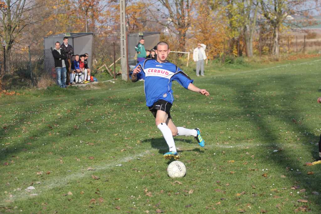 Błękitni - Stal 0:3