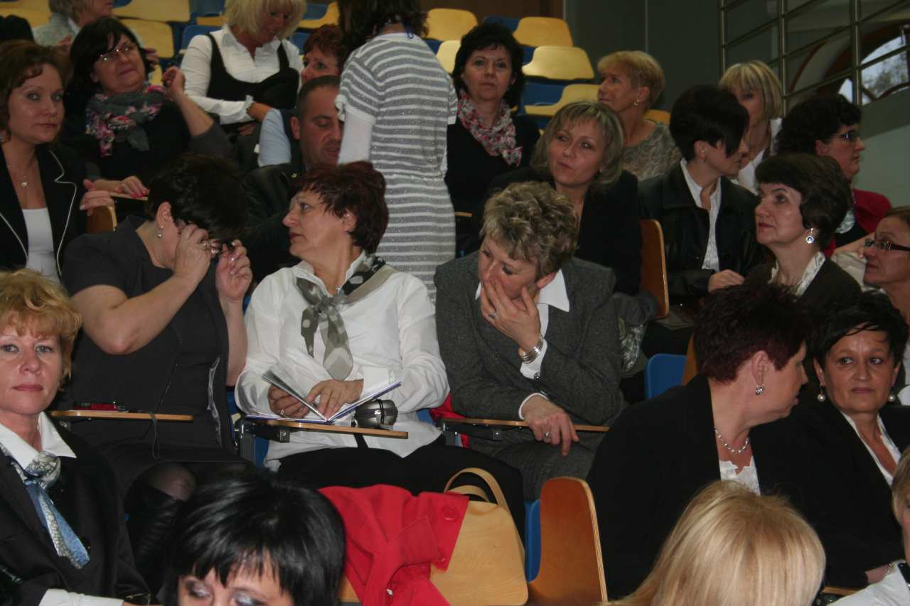 Wręczyli dyplomy pielęgniarkom