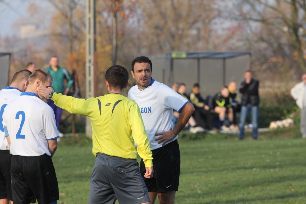 Błękitni - Stal 0:3