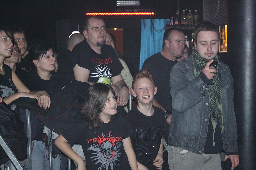 PUNKY REGGAE live 2011 w Spiżarni