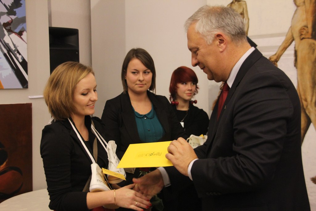 PROMOCJE 2011: Dwie zwyciężczynie