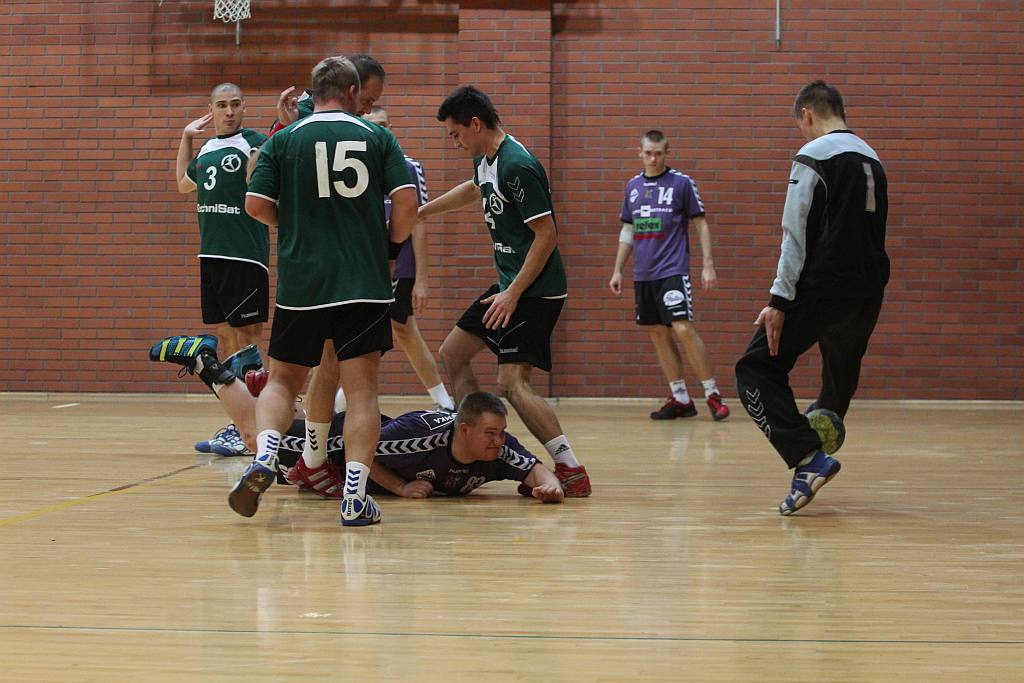 Auto-Kompleks - SPR Bór 28:40