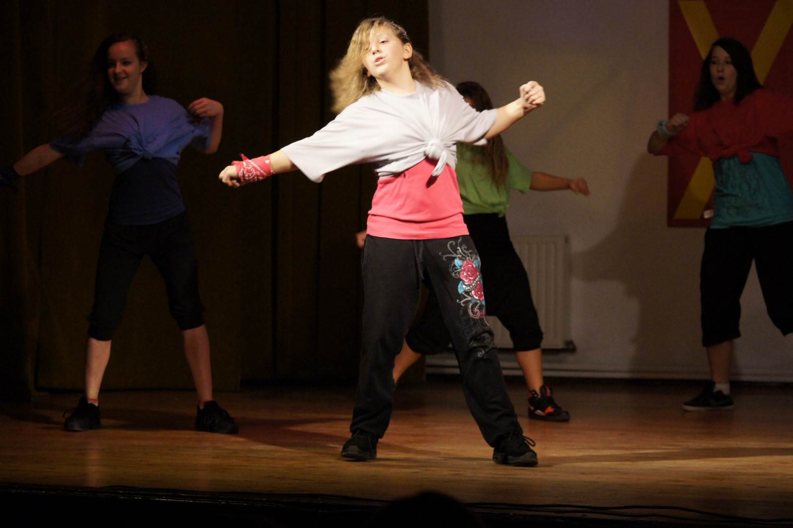 Przegląd zespołów tanecznych Leg-Jump