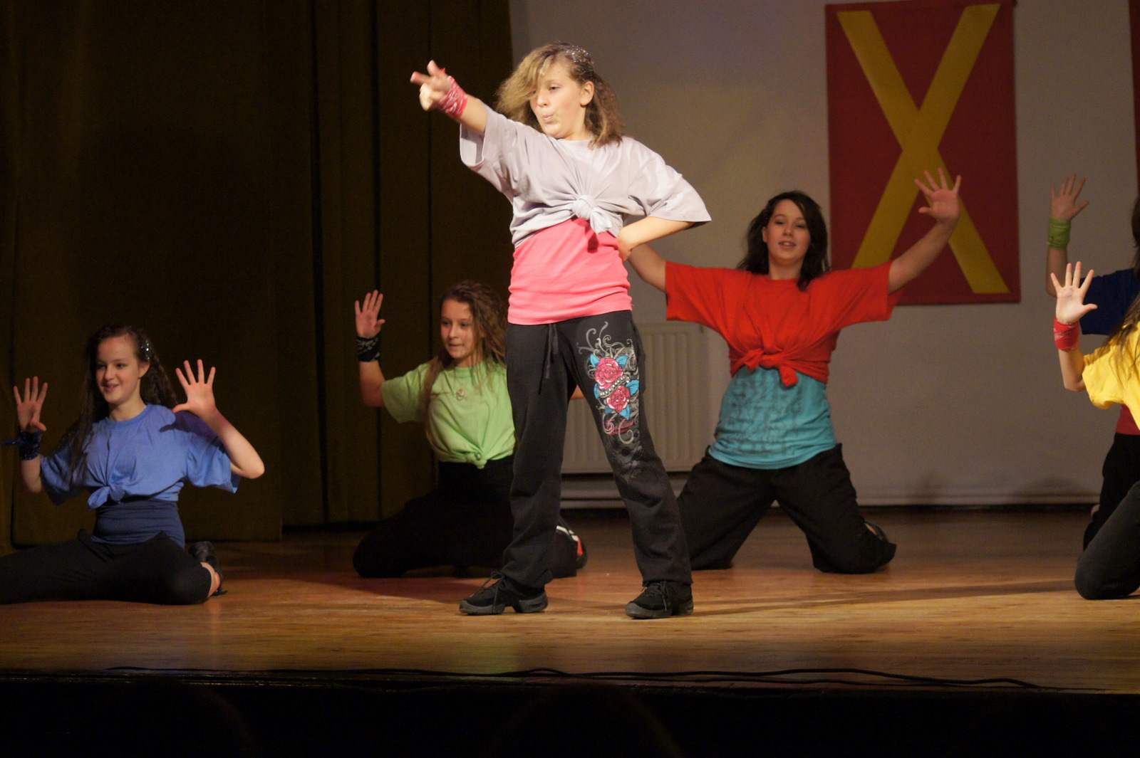 Przegląd zespołów tanecznych Leg-Jump