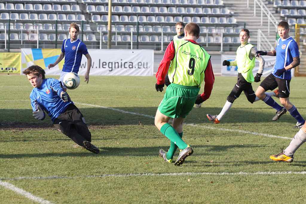 Miedź wyławia perełki