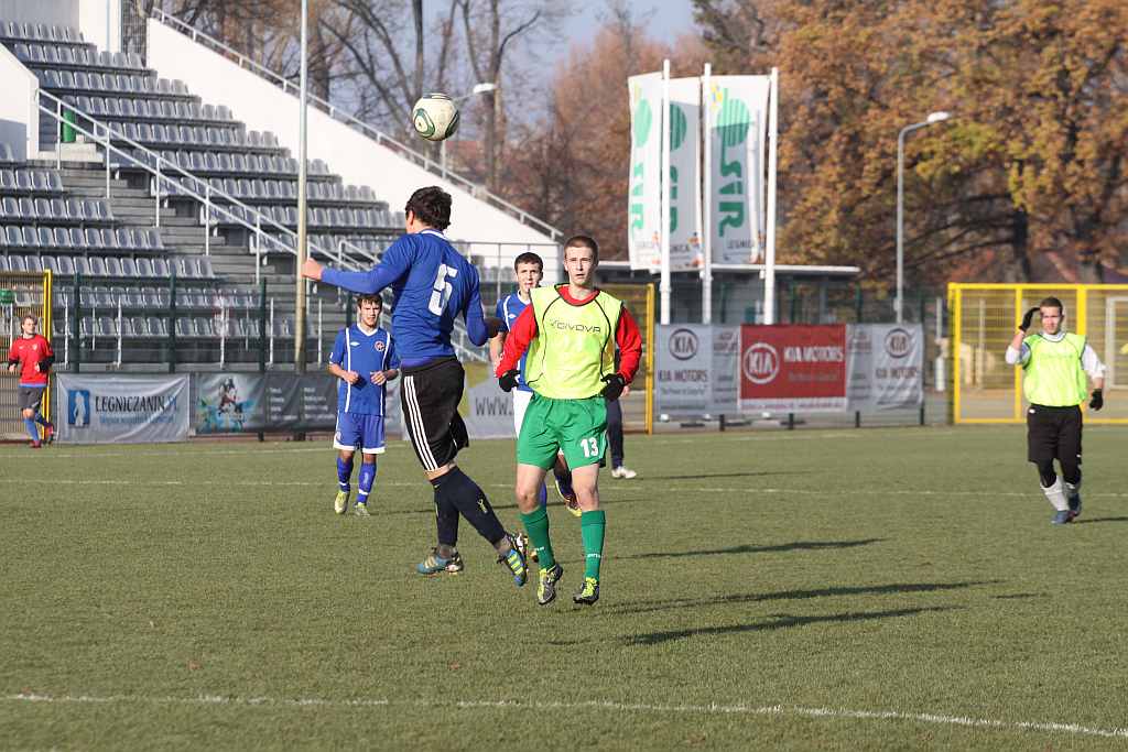 Miedź wyławia perełki