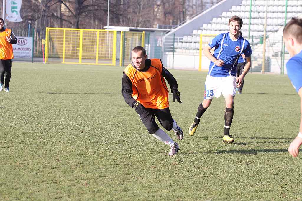 Miedź wyławia perełki