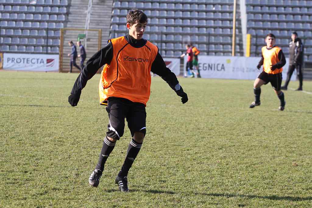 Miedź wyławia perełki