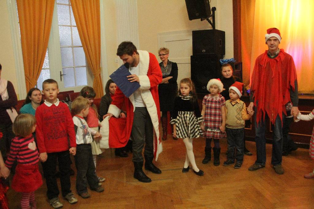 Zabawa mikołajkowa w MCK