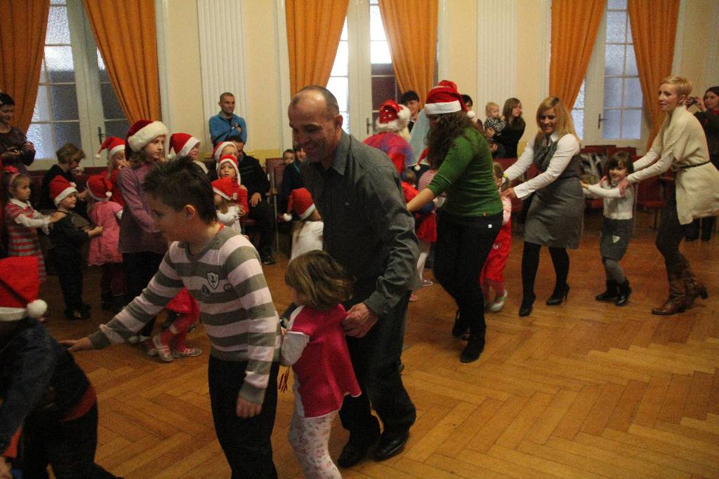 Zabawa mikołajkowa w MCK