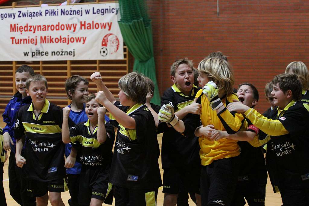 Międzynarodowy Halowy Turniej Mikołajkowy cz5