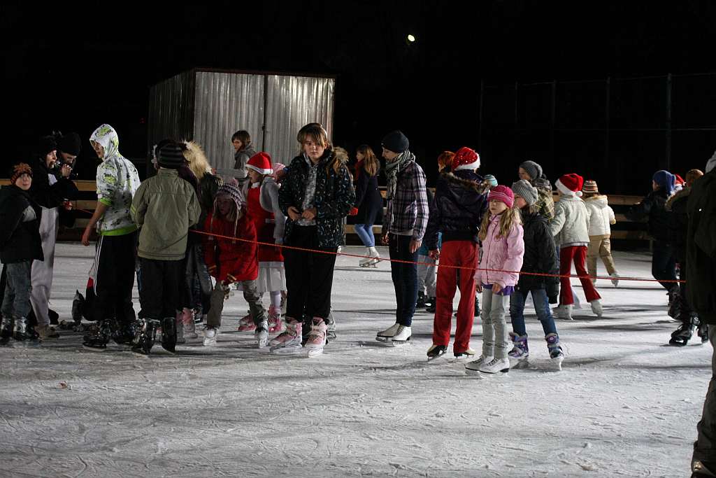 Sezon 2011/2012 na lodowisku otwarty cz1