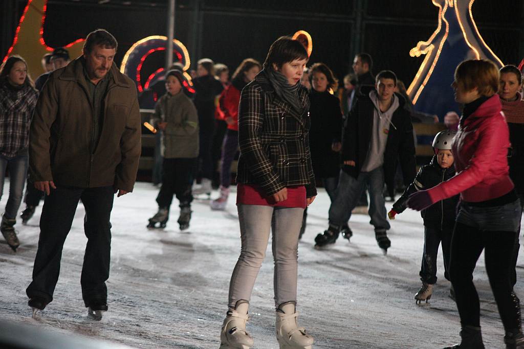 Sezon 2011/2012 na lodowisku otwarty cz2