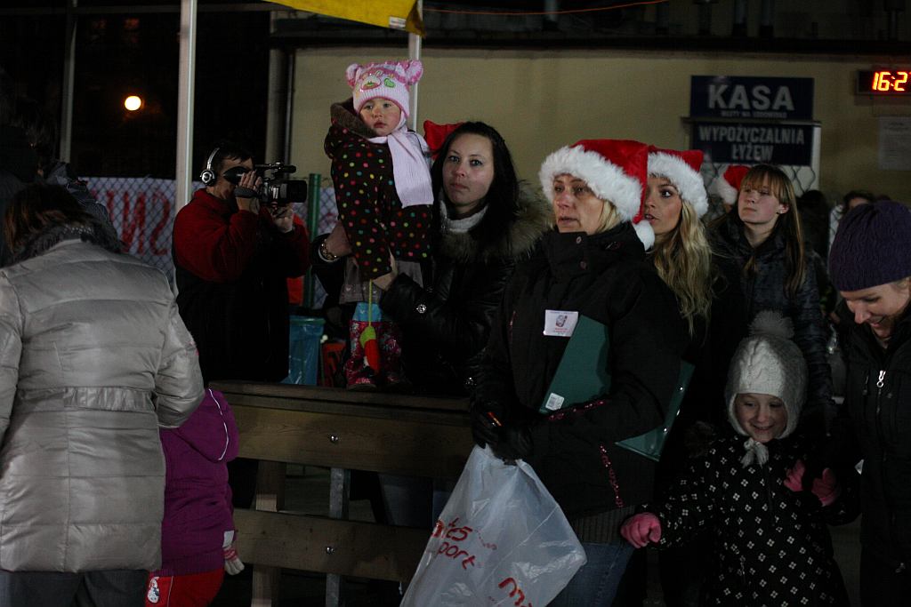 Sezon 2011/2012 na lodowisku otwarty cz1