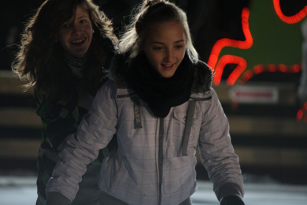 Sezon 2011/2012 na lodowisku otwarty cz1
