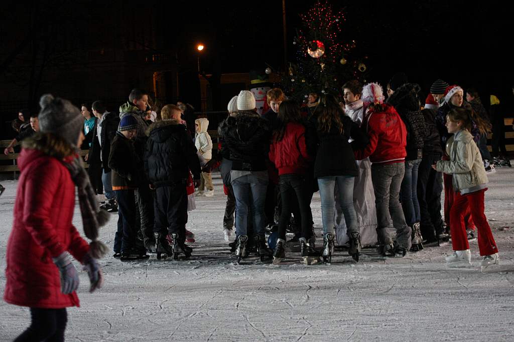 Sezon 2011/2012 na lodowisku otwarty cz2