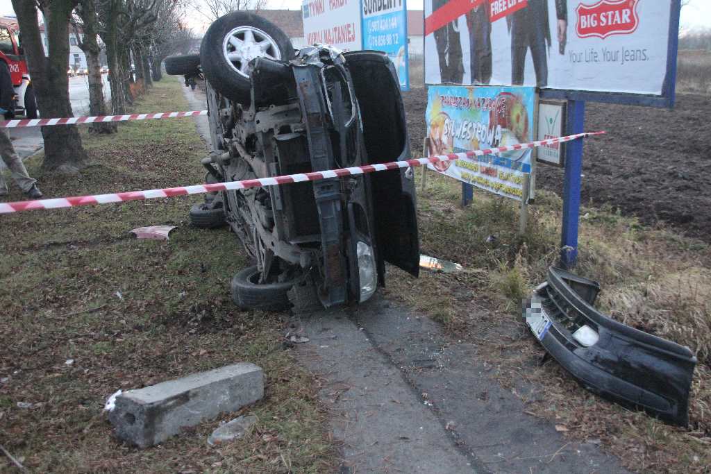 Zderzenie trzech aut
