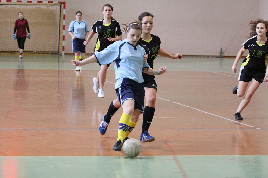 Finały Licealiady dziewcząt w Halowej Piłce Nożnej cz1