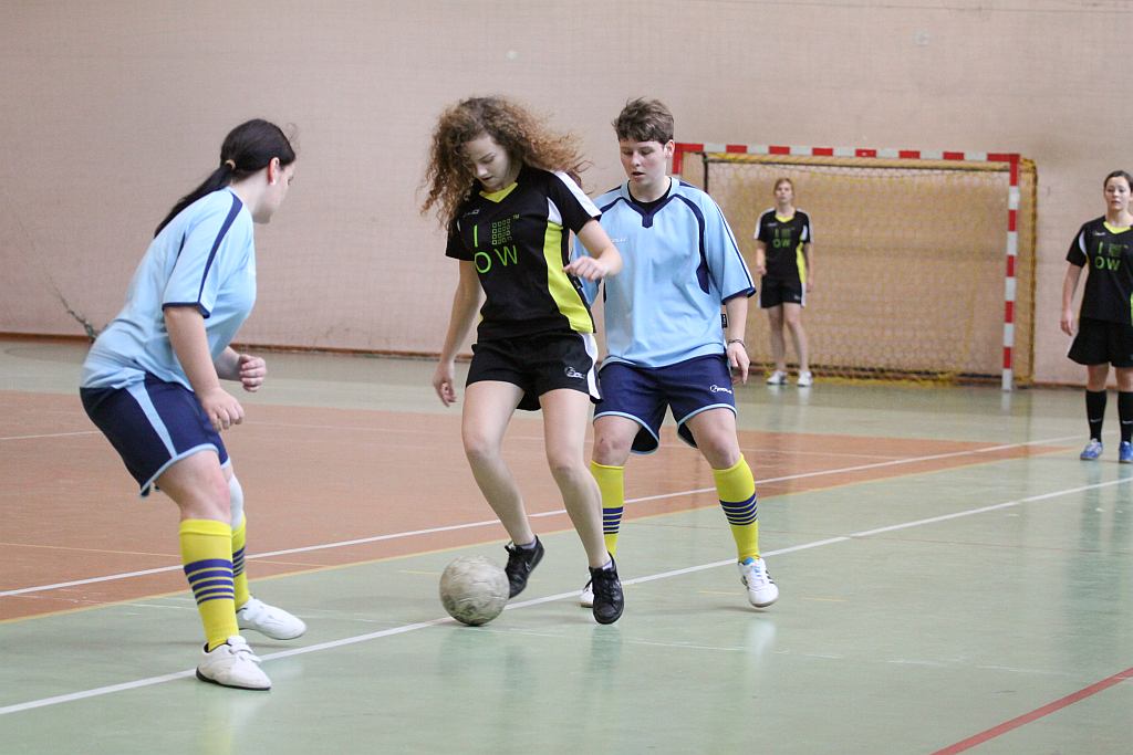 Finały Licealiady dziewcząt w Halowej Piłce Nożnej cz1