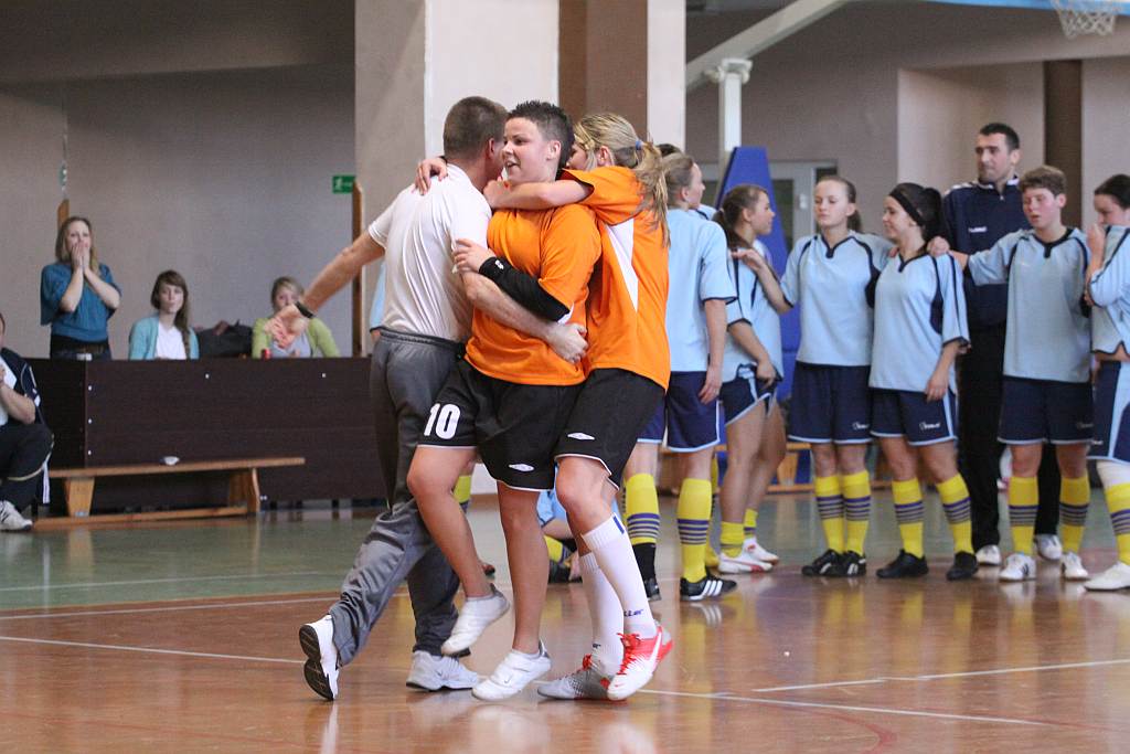 Finały Licealiady dziewcząt w Halowej Piłce Nożnej cz2