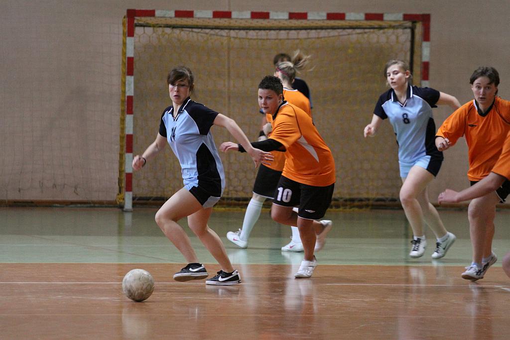 Finały Licealiady dziewcząt w Halowej Piłce Nożnej cz1