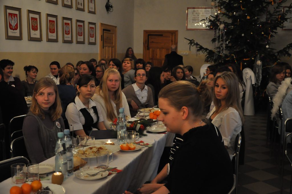 Gimnazjaliści świętowali w zamku