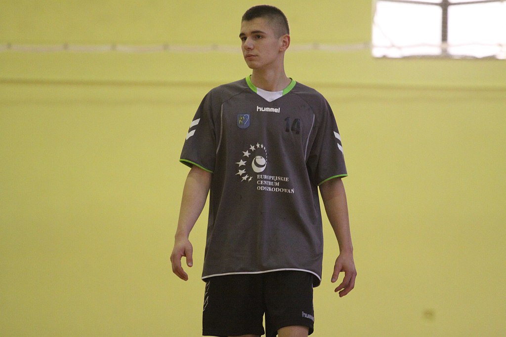 UKS Dziewiątka - Zagłębie Lubin 33 - 35