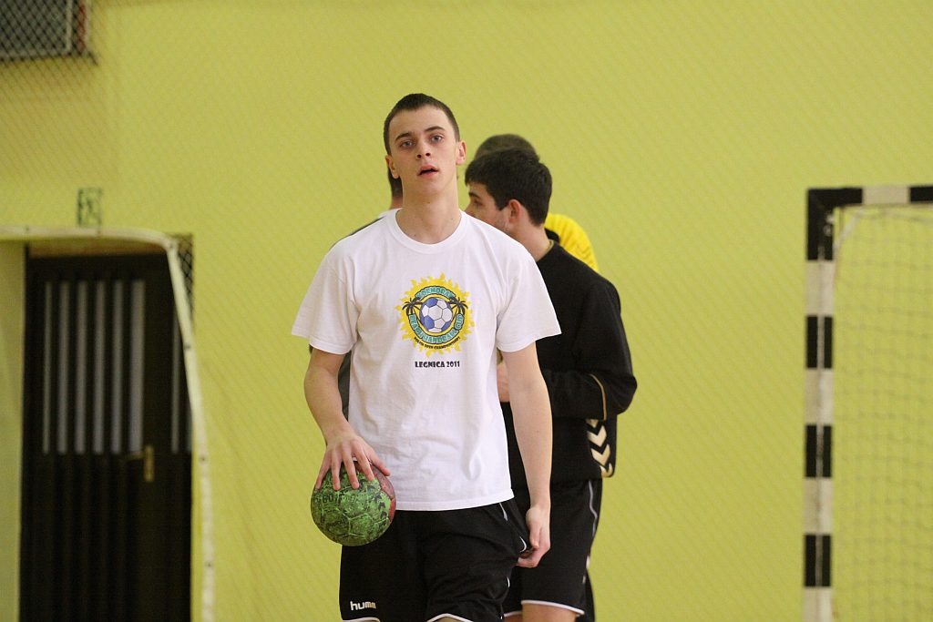 UKS Dziewiątka - Zagłębie Lubin 33 - 35