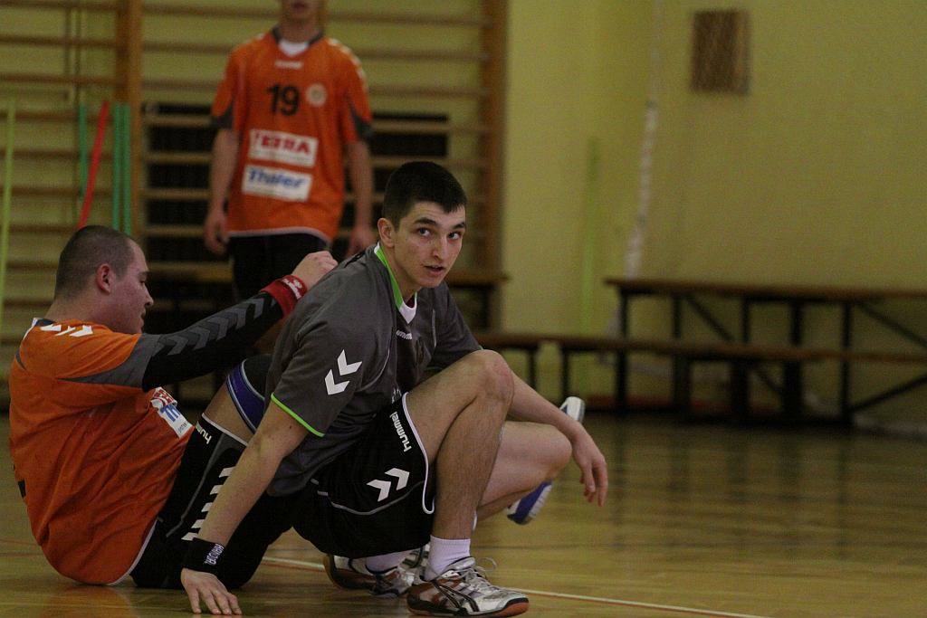 UKS Dziewiątka - Zagłębie Lubin 33 - 35