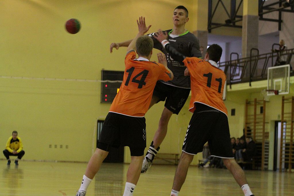 UKS Dziewiątka - Zagłębie Lubin 33 - 35