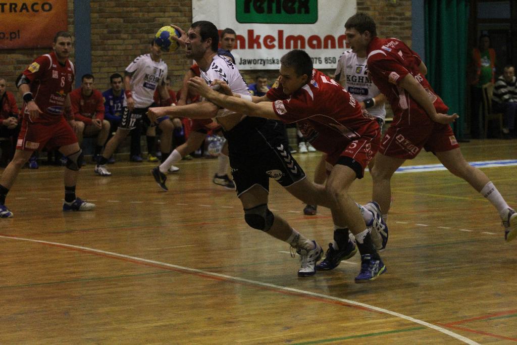 Miedzianka kończy rok porażką