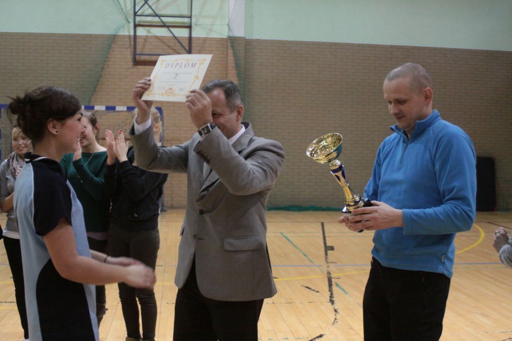 Dziewczyny z II LO najlepsze w Legnicy