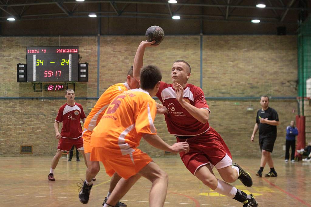 UKS Dziewiątka - Żagiew Dzierżoniów 35:25