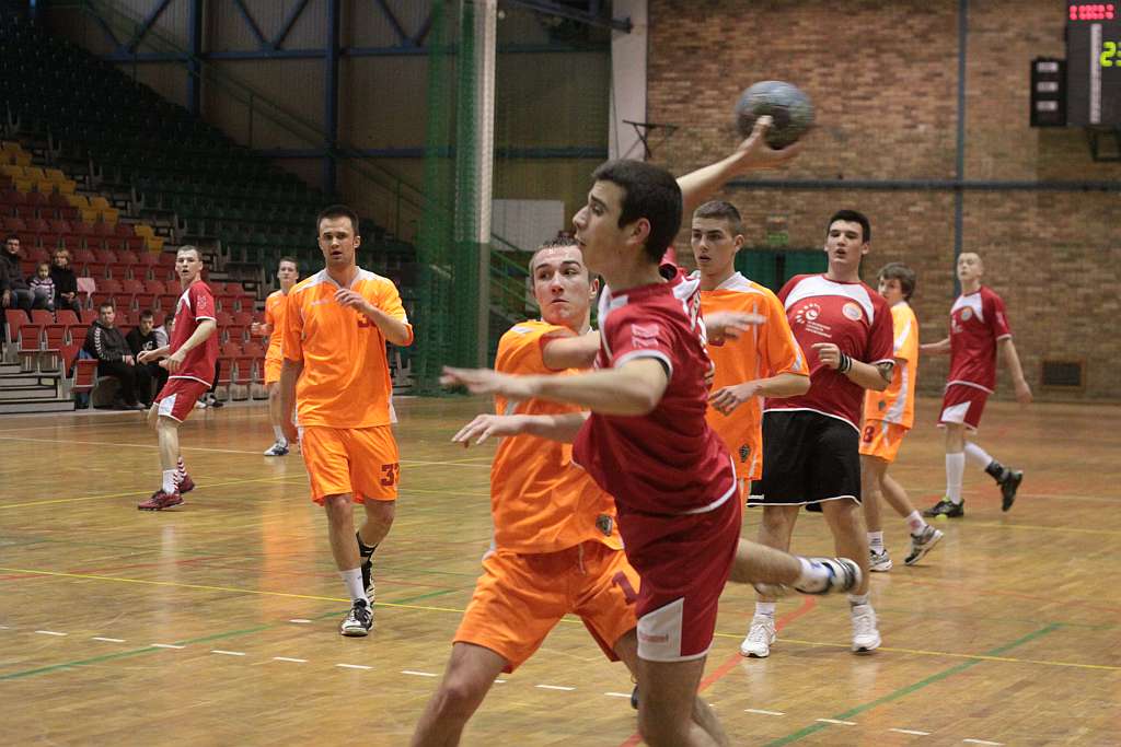 UKS Dziewiątka - Żagiew Dzierżoniów 35:25