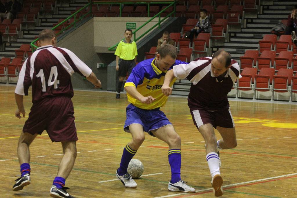 Zanam Legmet wraca na fotel lidera