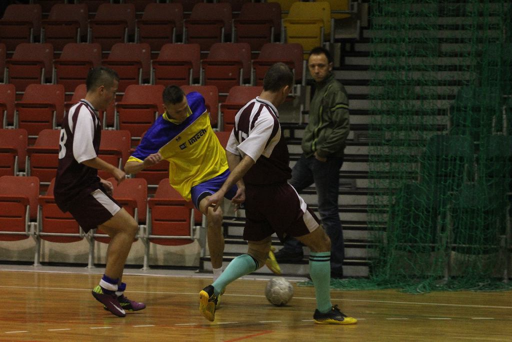 Zanam Legmet wraca na fotel lidera