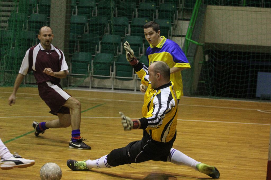 Zanam Legmet wraca na fotel lidera